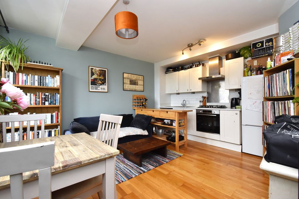 Property photo 3 of 16