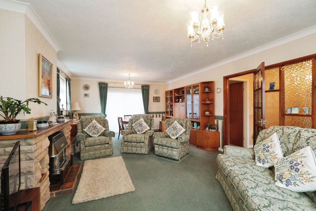 Property photo 2 of 20 Onp45672