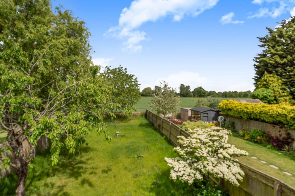 Property photo 2 of 20 Garden &amp; Rural View Beyond.Jpg