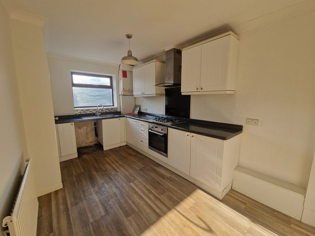 Property photo 2 of 9 Image