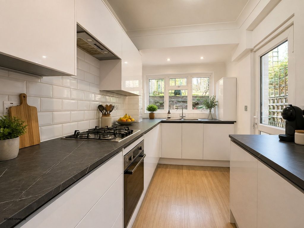Property photo 1 of 8 2 Bed Unfurnished Terraced