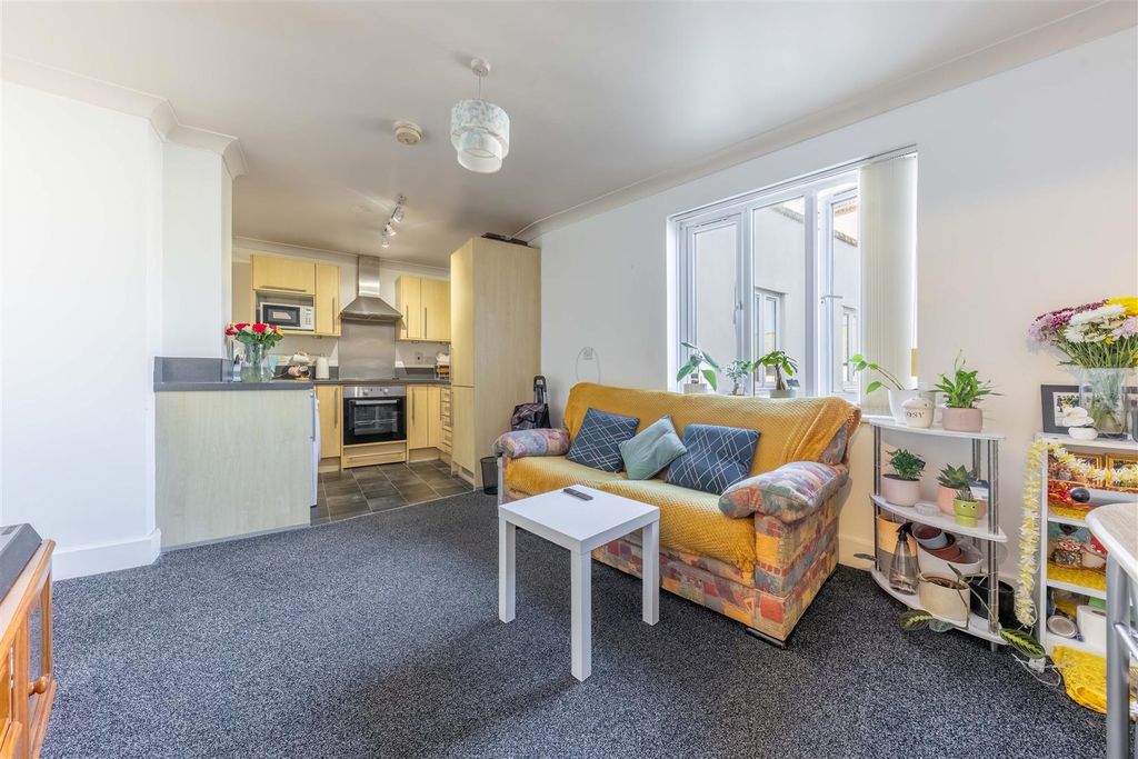 Property photo 2 of 11 Ba-3.Jpg