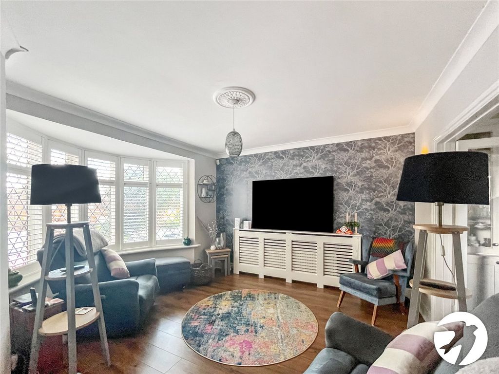 Property photo 2 of 25 Picture No. 13