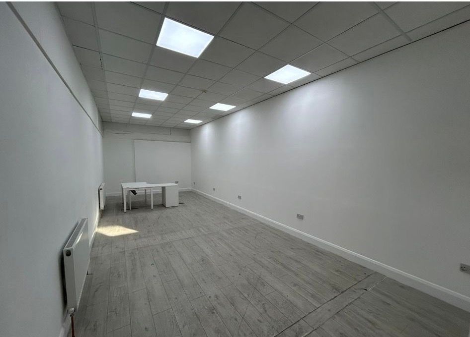 Property photo 3 of 15 Office 5 - £800 Pcm