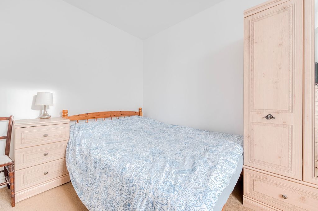 Additional image 9 of 3 bed flat for saleSt. Georges Road, Pakefield NR33