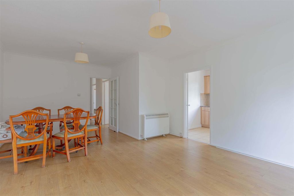 Property photo 2 of 14 CC1A6595-Hdr.Jpg