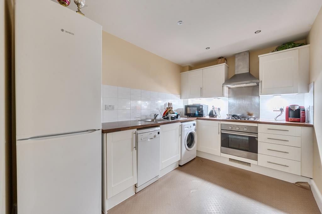 Property photo 2 of 20 Kitchen