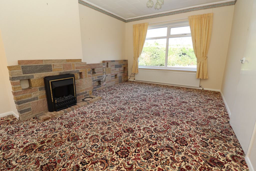 Property photo 3 of 15 Img_3583