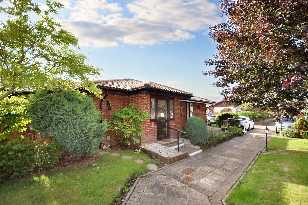 Property photo 1 of 16