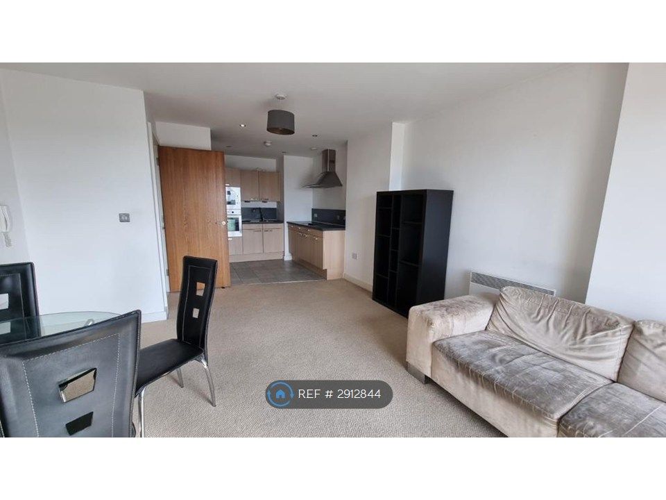 Property photo 3 of 14