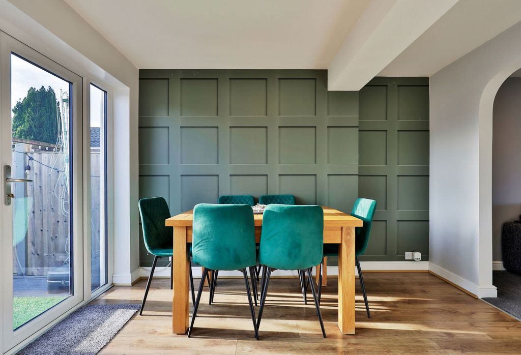 Property photo 3 of 17