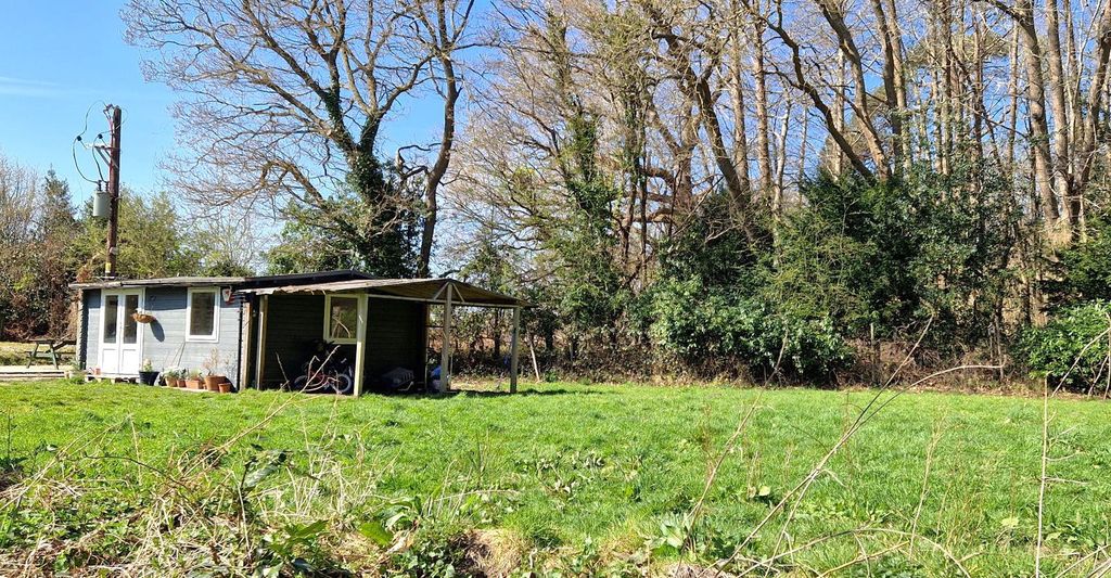 Property photo 2 of 11