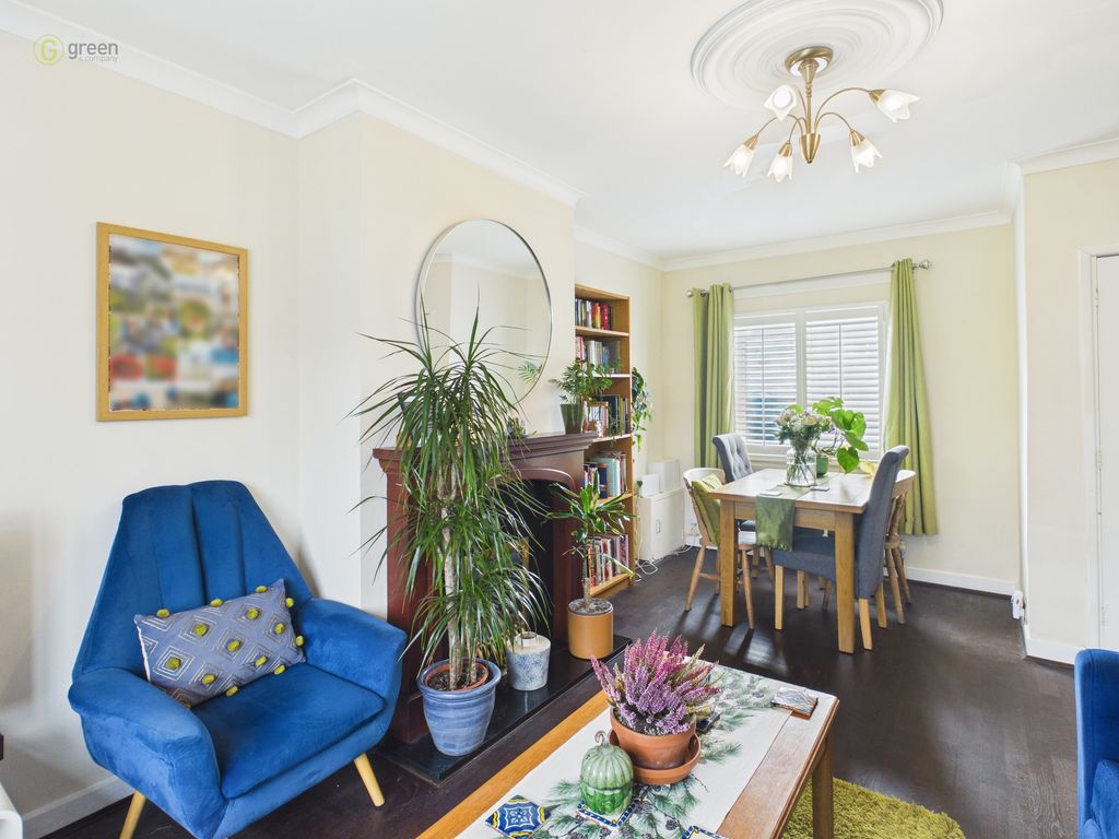 Property photo 3 of 50 Cam05459G0Pr0146Still033