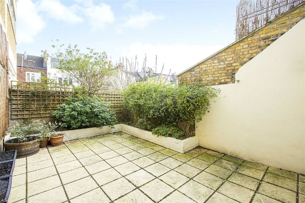 Property photo 2 of 10 Picture No. 06