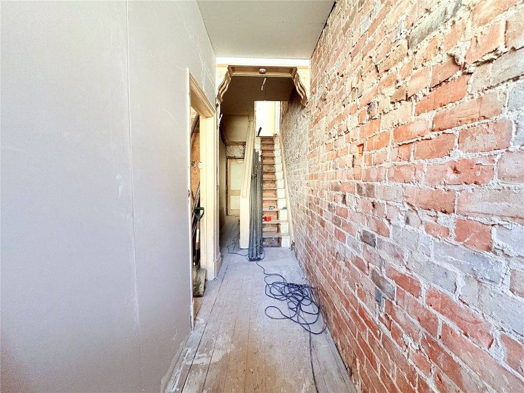 Property photo 2 of 12 Picture No. 39