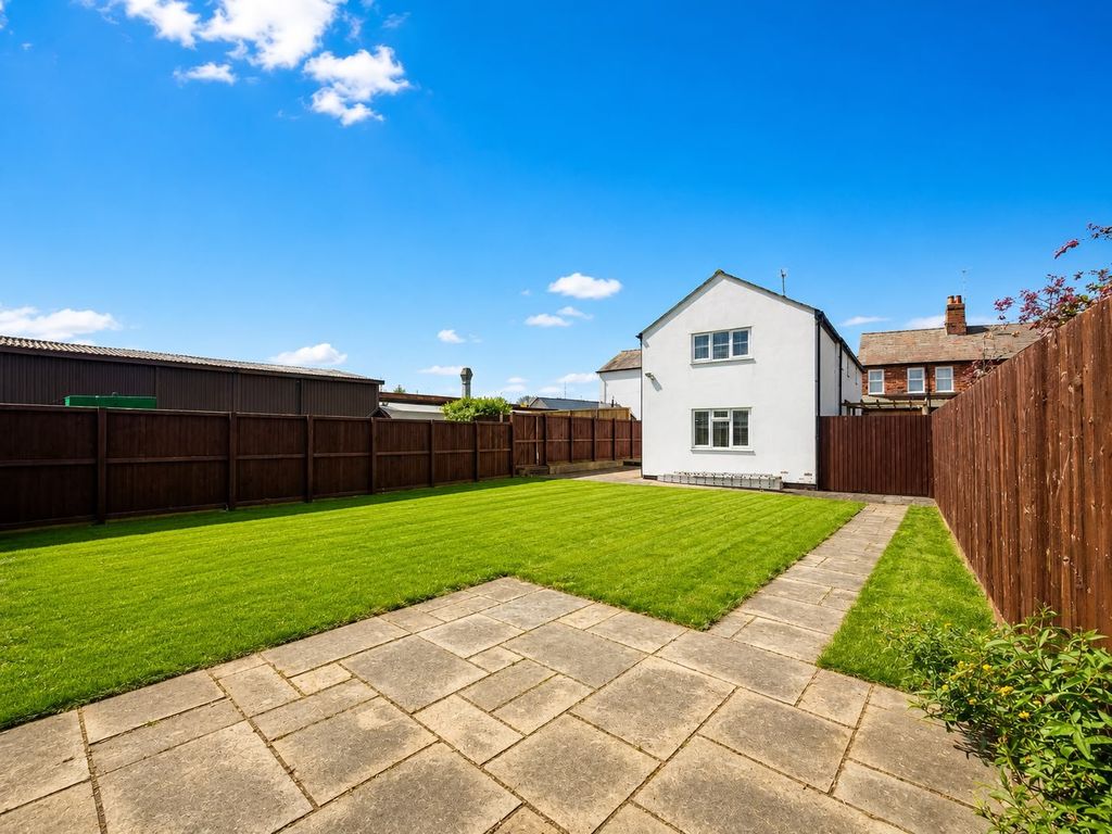 Property photo 2 of 17 Picture No. 19
