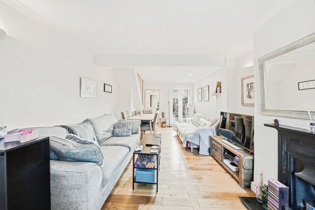 Property photo 3 of 23 Pbox-Img.Jpg