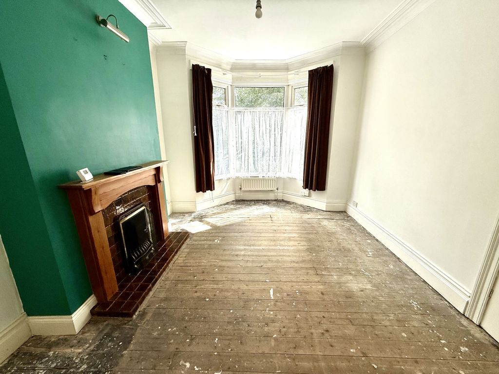 Property photo 3 of 9 Img_9827