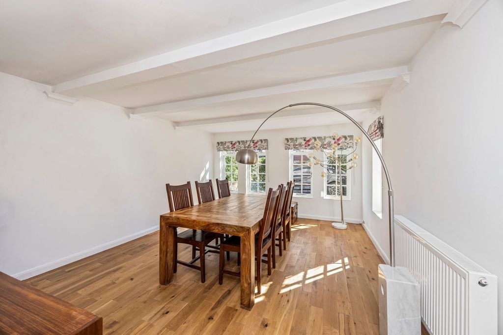 Additional image 14 of 6 bed detached house for saleWimblehurst Road, Horsham RH12