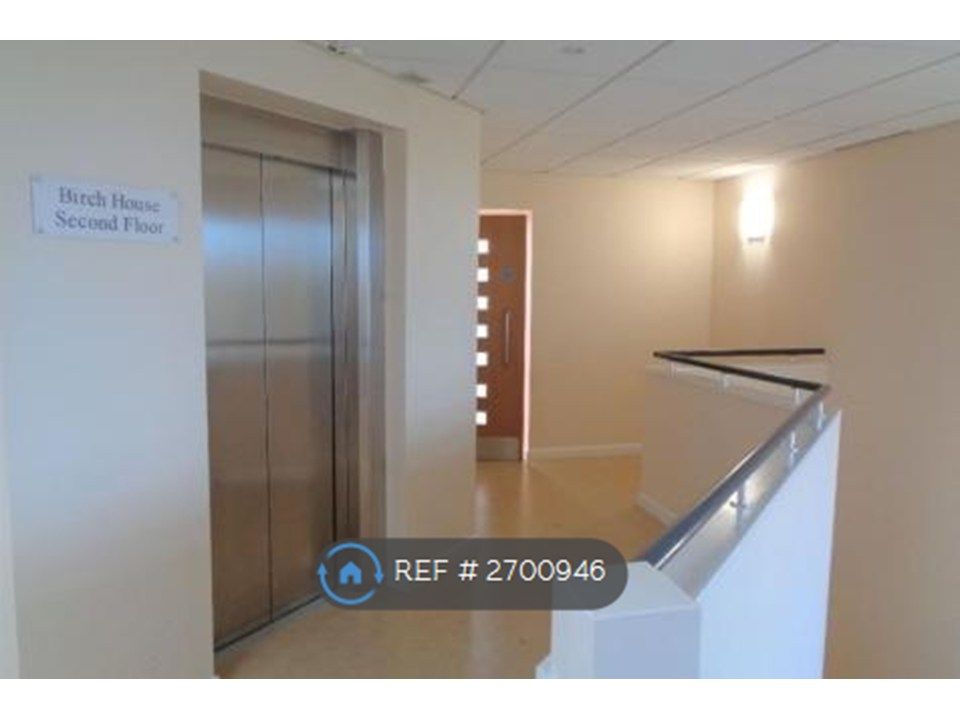 Property photo 3 of 7 Landing