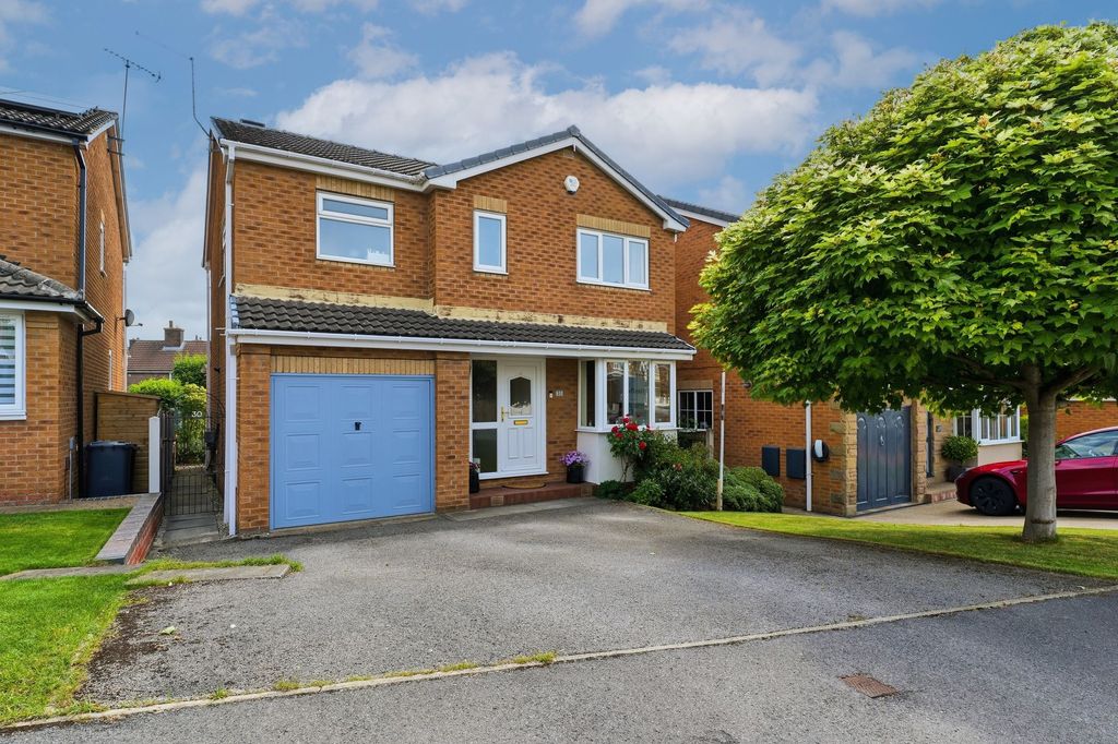 Property photo 1 of 34