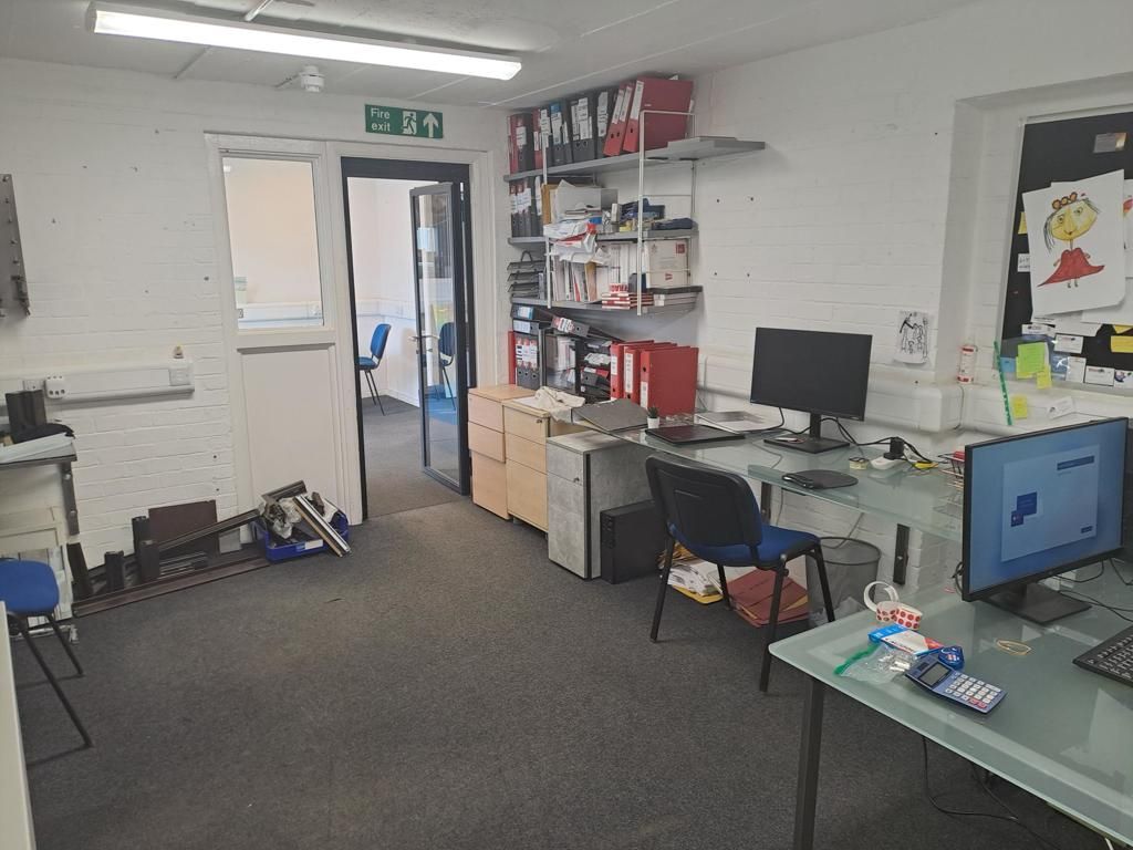 Property photo 3 of 10 Photo 9