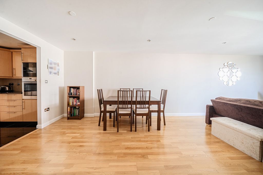 Property photo 1 of 16 1449367-7-69F4c0c...