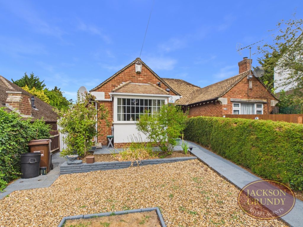 Property photo 1 of 16 Boughton Green Road