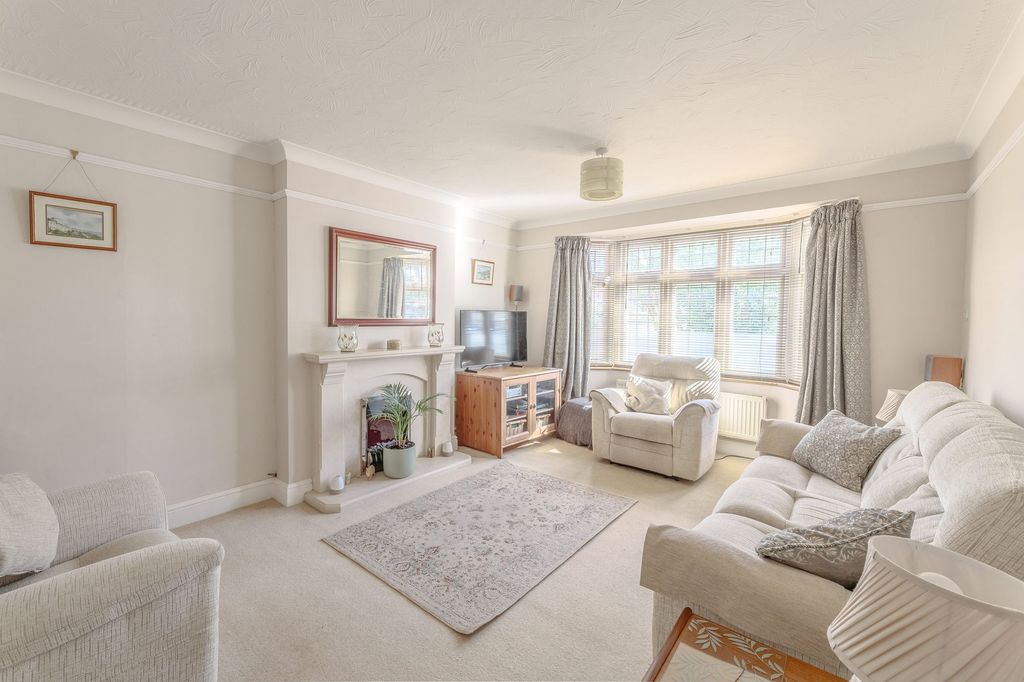 Property photo 2 of 30
