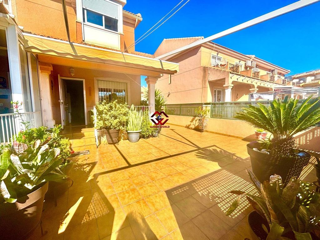Property photo 2 of 40