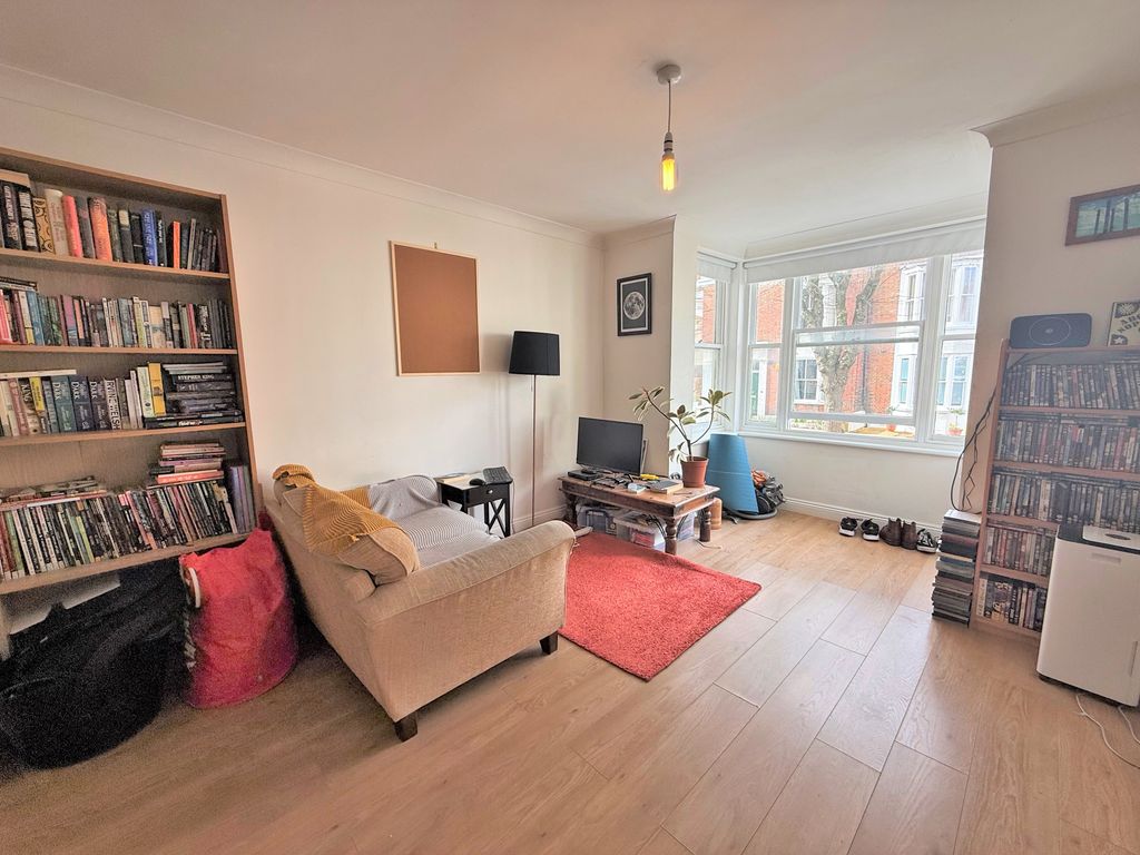 Property photo 3 of 12 3