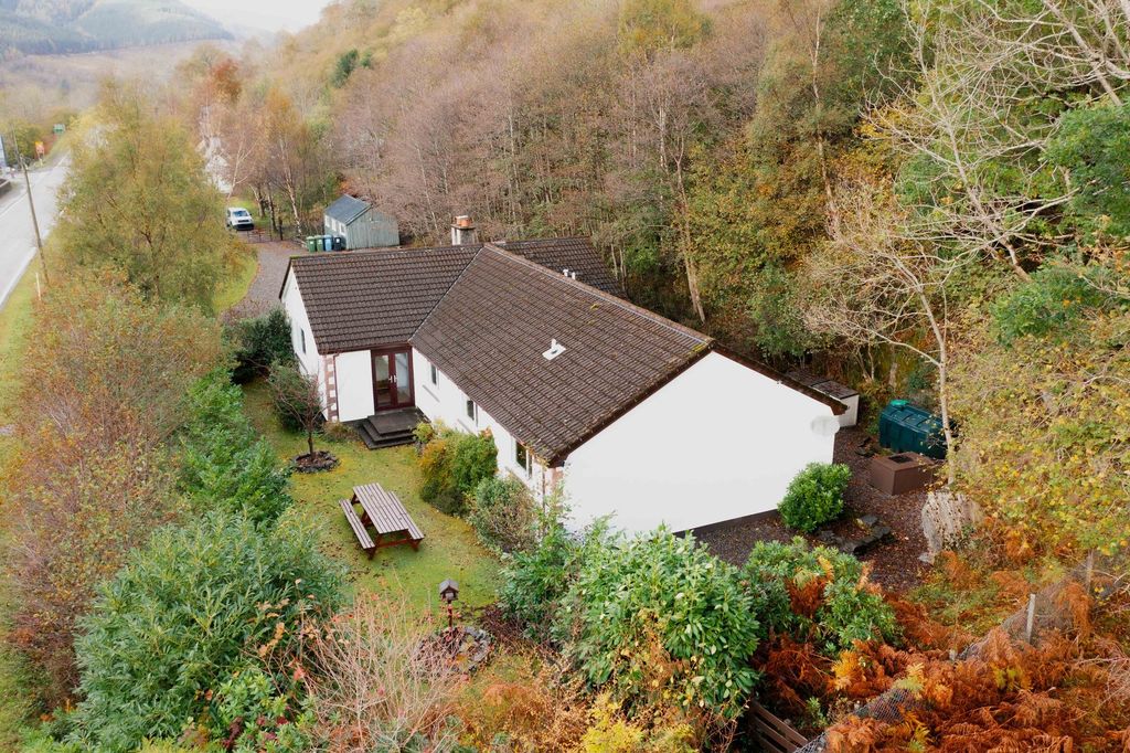 Property photo 1 of 37