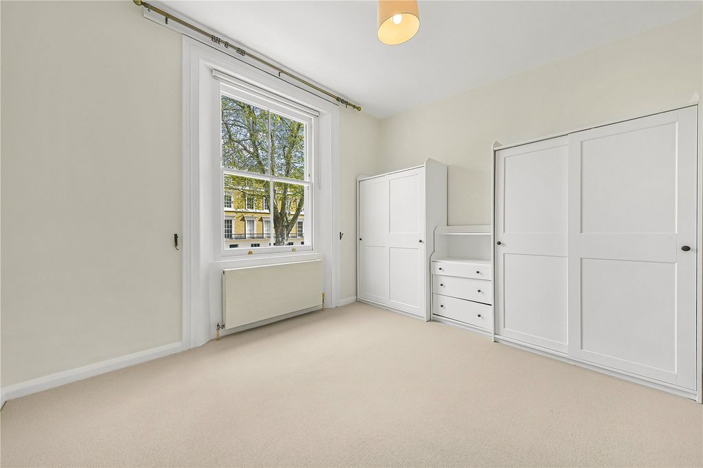 Property photo 3 of 7 Principal Bedroom