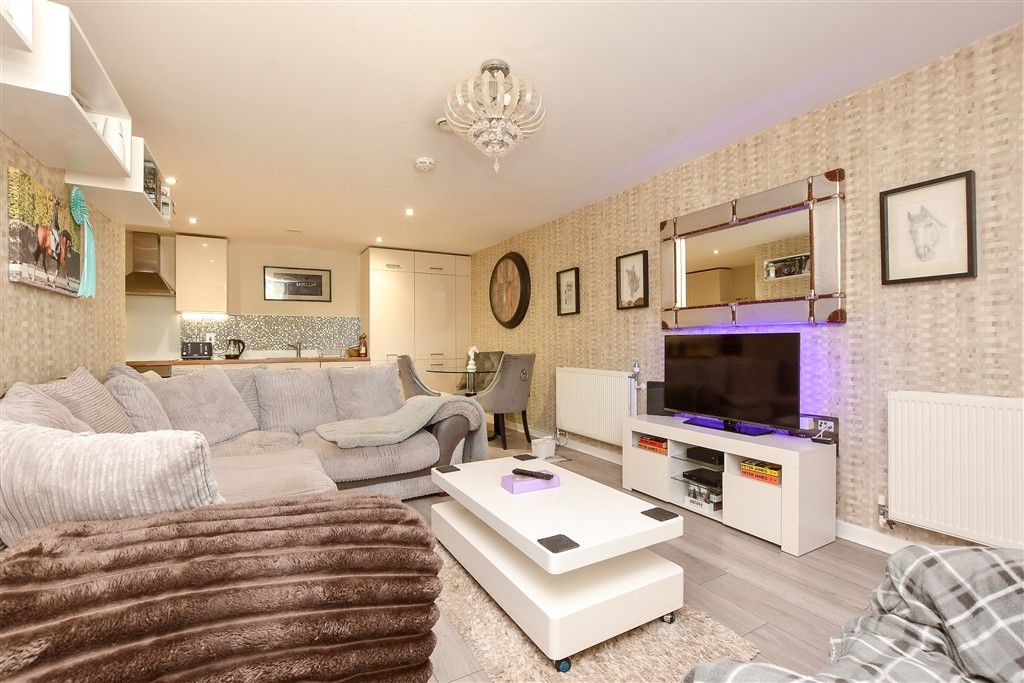 Property photo 3 of 7 Kitchen Lounge/Diner