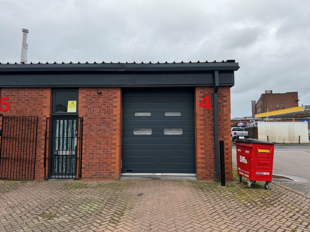 Property photo 1 of 2