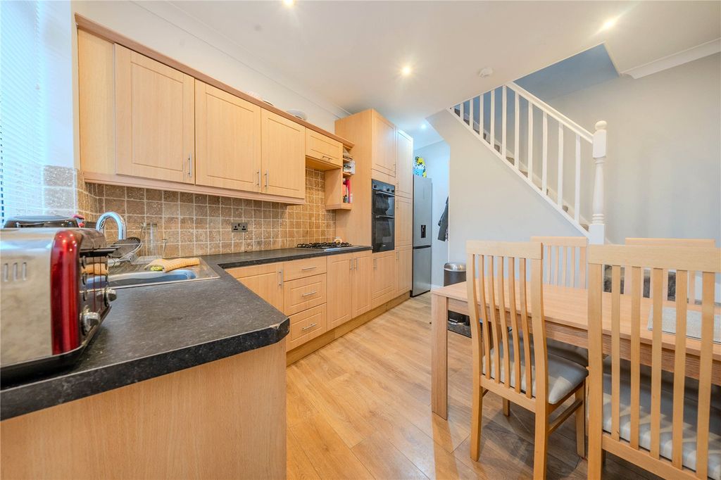 Property photo 3 of 17 Picture No. 02