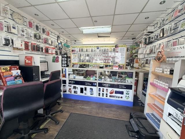 Property photo 2 of 19 Commercial Shop