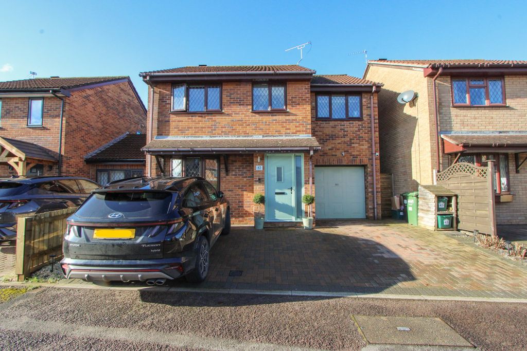 Property photo 1 of 27