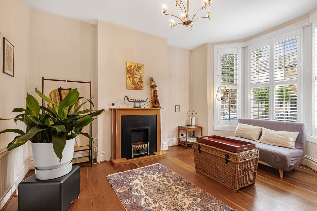 Property photo 2 of 14