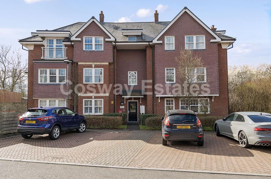 Property photo 2 of 14 E210871d-95ce-4161-B70E-18F2Fad911ee.Jpg