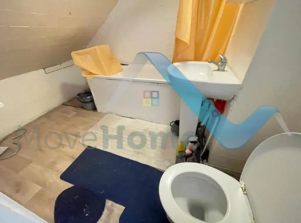 Property photo 3 of 4