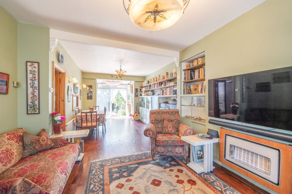 Property photo 2 of 21 1476836-2-6A351c8...