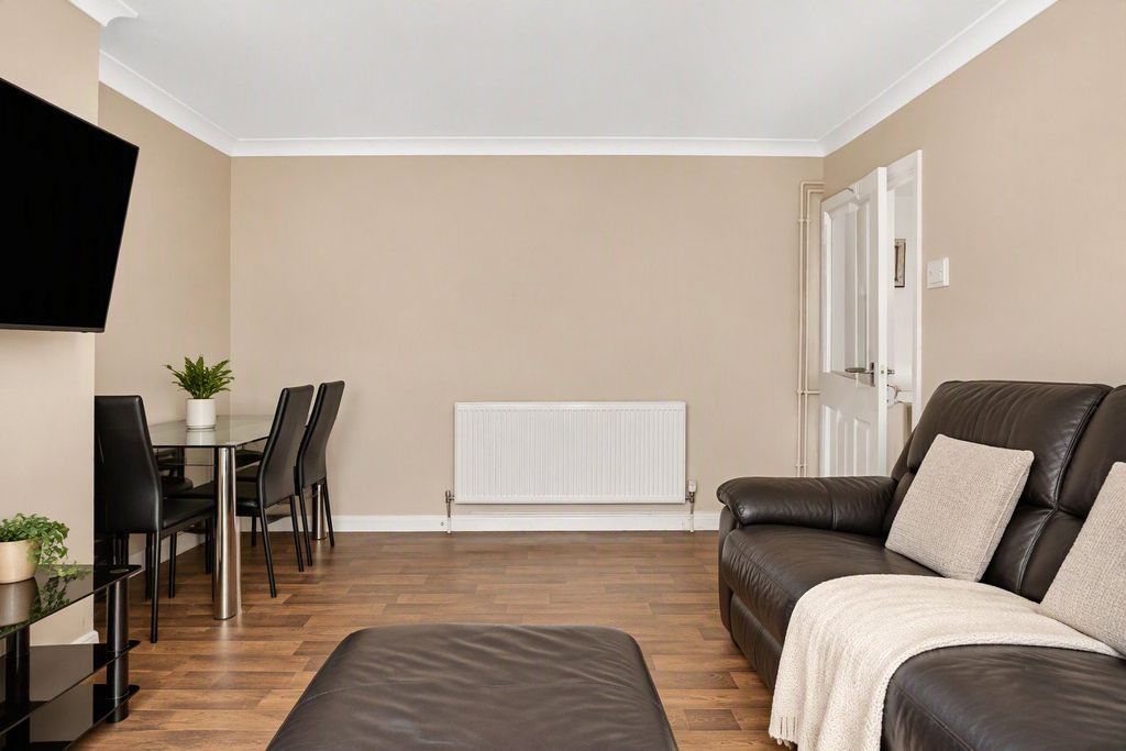 Property photo 3 of 11 Picture No. 04