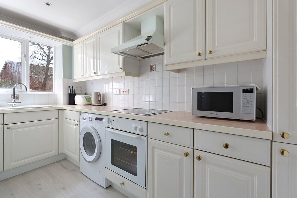 Property photo 3 of 13 Picture No. 27