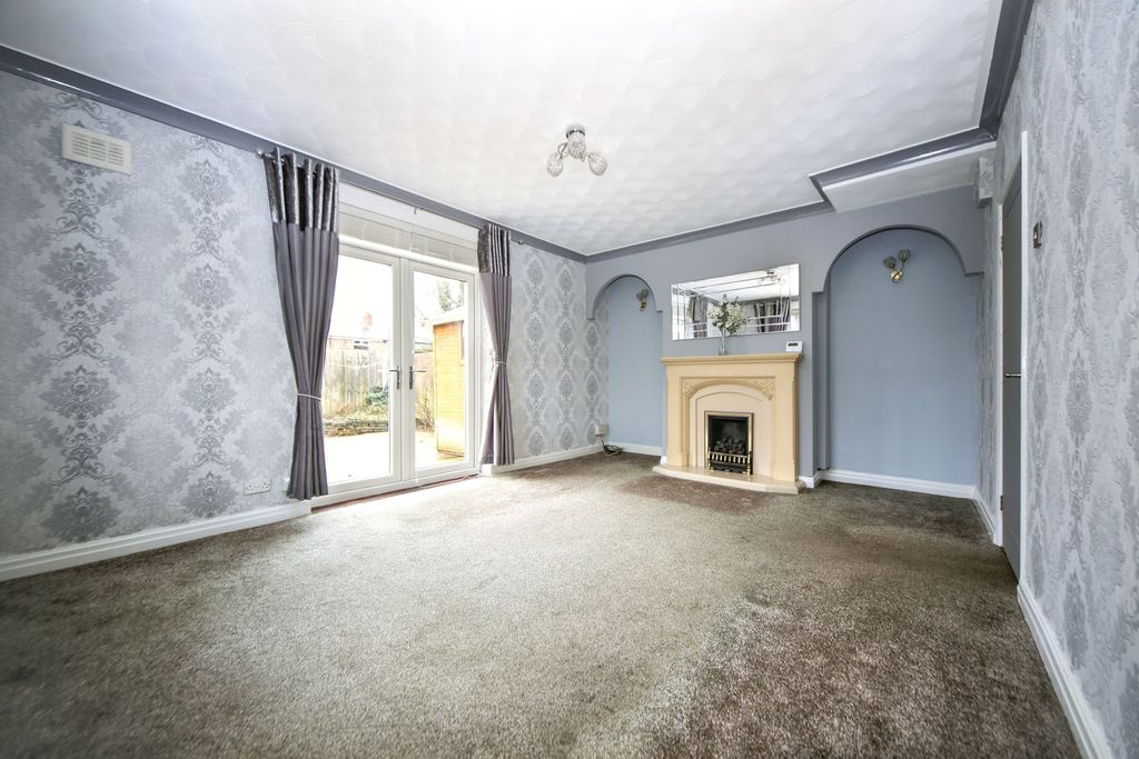 Property photo 2 of 21