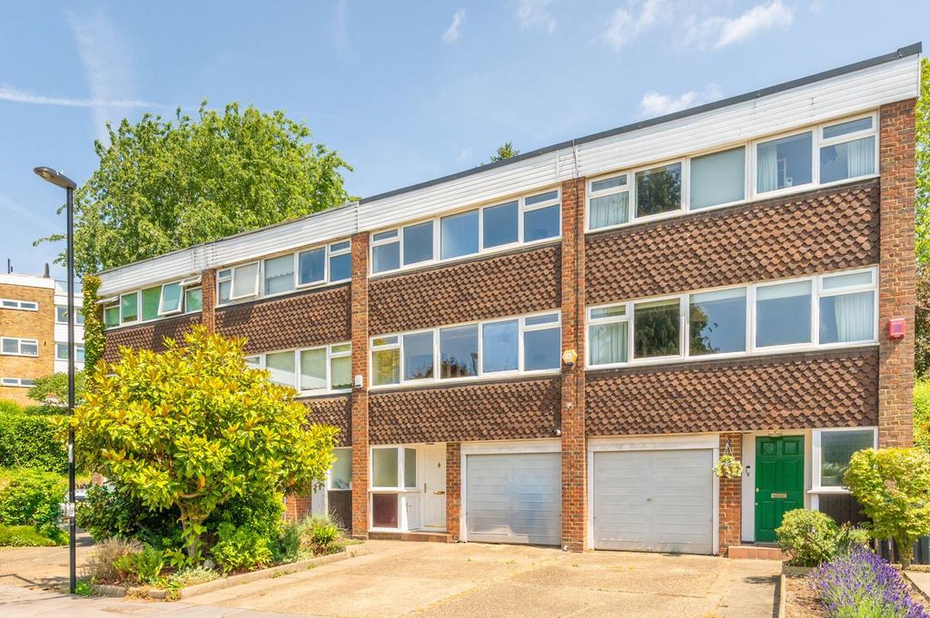 Property photo 1 of 21