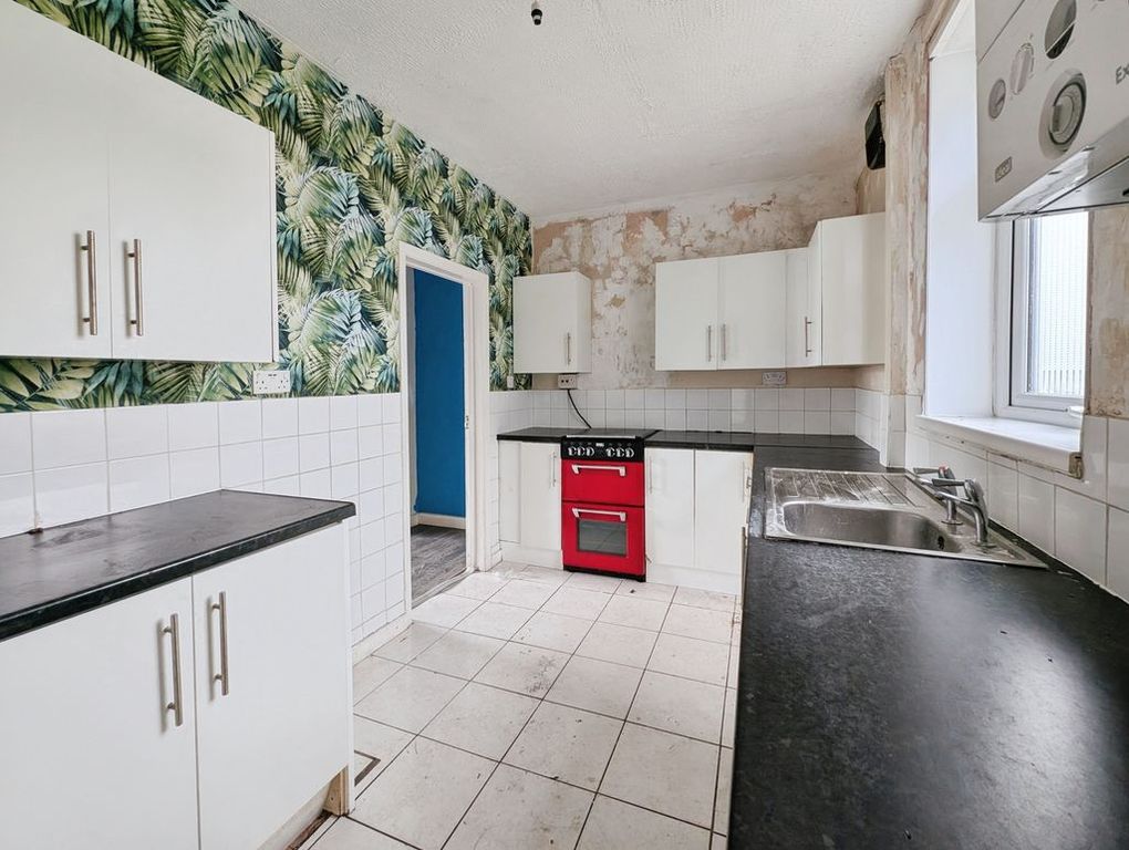 Property photo 2 of 11 Photo 8