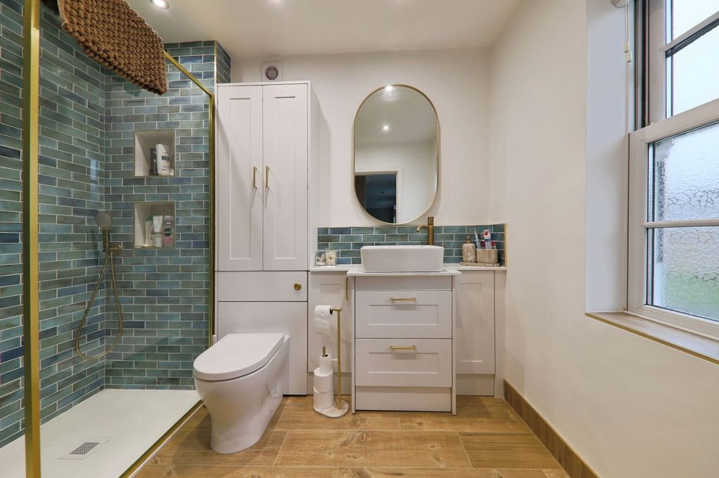 Property photo 3 of 19 4778516