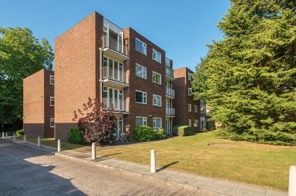 Property photo 1 of 18 1312722-20-6852Fc...
