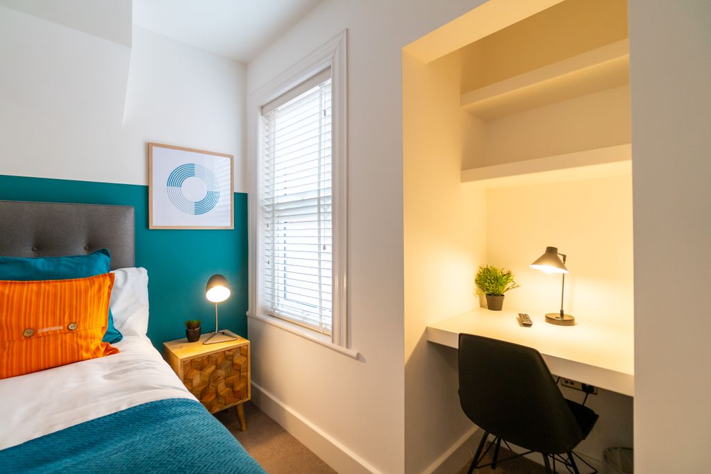 Property photo 3 of 14